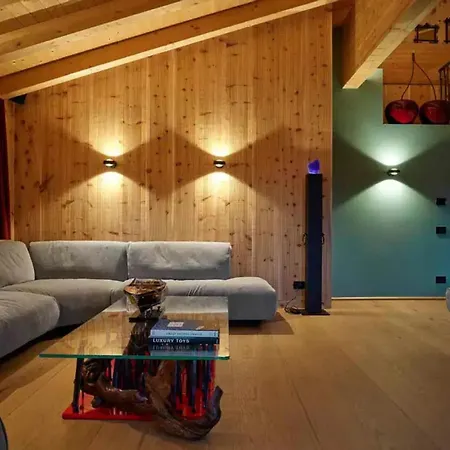 Villa Impeccable 4-bed In Cadin Di Sotto *